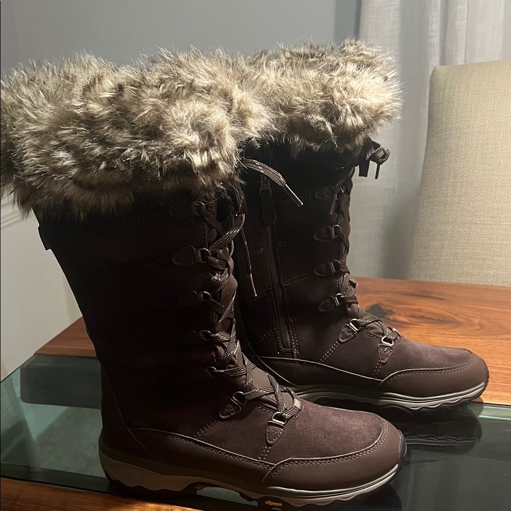 Eddie Bauer Brown Faux-Fur Trim Lace-Up Winter Boots